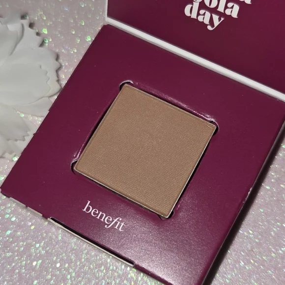 NWT Benefit Hoola Original Matte Powder Bronzer - Picture 3 of 5